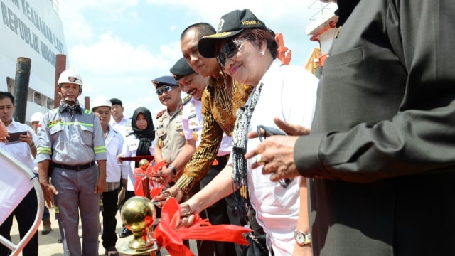 Peresmian kapal patroli  KN Tanjung Datu-1101 (Foto: Dok. Humas Bakamla RI)