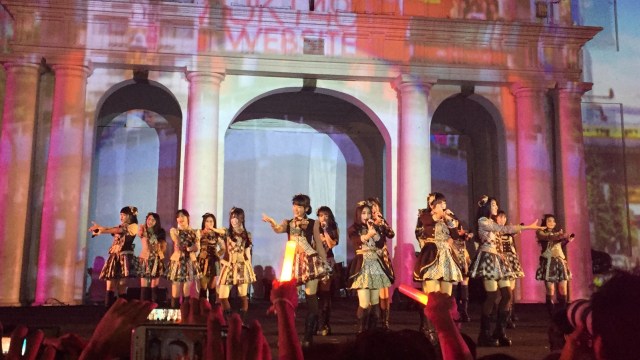 JKT48 di perayaan Indonesia - Jepang  (Foto: Alexander Vito/kumparan)