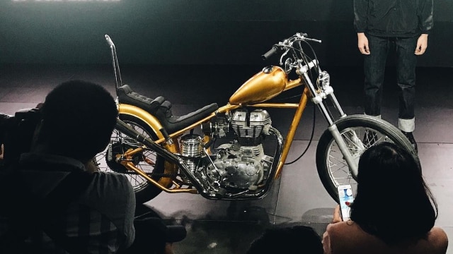 Motor Chopper Jokowi Berlapis Emas. (Foto: Instagram/@elders_garage)