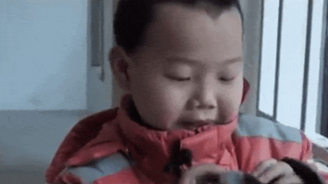 Li Chang Jiang kurir 7 tahun di China. (Foto: Youtube/arshad ali)