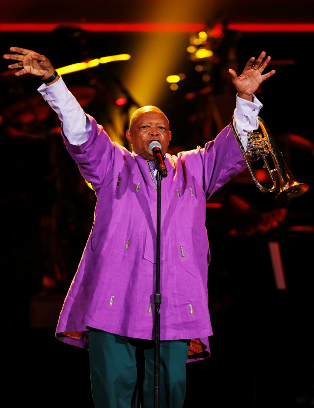 Hugh Masekela di Grammy Awards ke-55 (Foto: Mike Blake)
