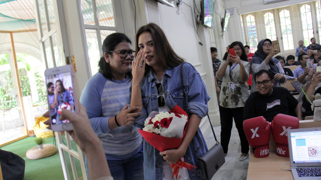 Raisa tiba di news room kumparan (Foto: Aditia Noviansyah/kumparan)