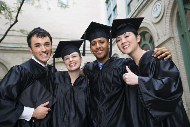 com-Punya Gelar Sarjana (Foto: Thinkstock)