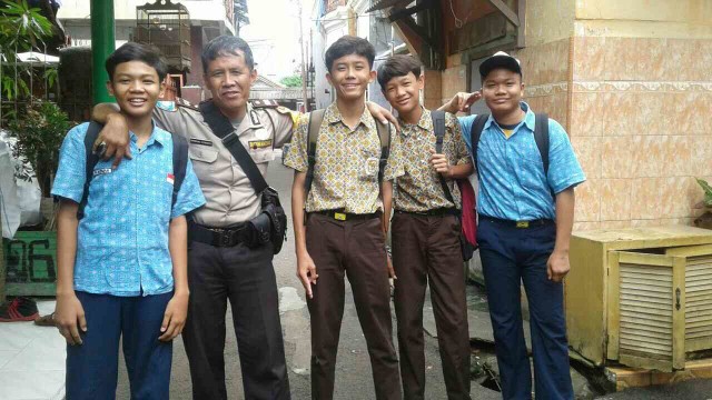 Bhabinkamtibmas Kota Bambu Utara Berikan Himbauan Kamtibmas Kepada Siswa SMP