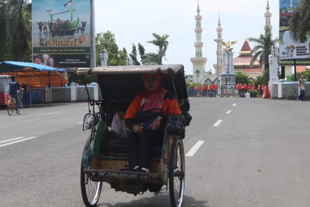 Tukang Becak di Tegal Tak Tertarik Pindah ke Jakarta