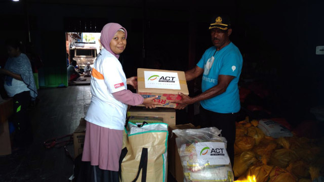 ACT Salurkan bantuan di kabupaten Asmat. (Foto: Dok. ACT)