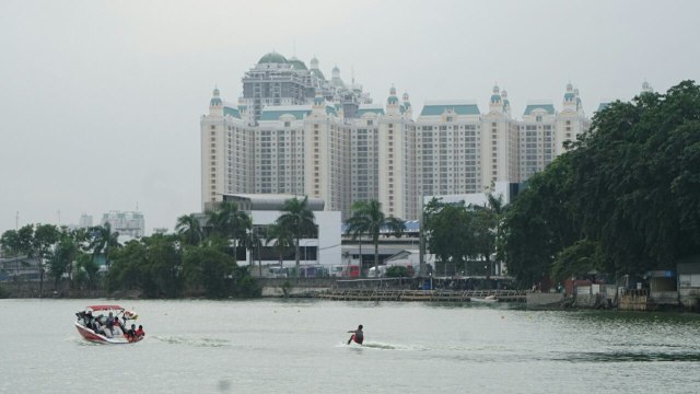 Kegiatan HBKB di Danau Sunter. (Foto: Irfan Adi Saputra/kumparan)