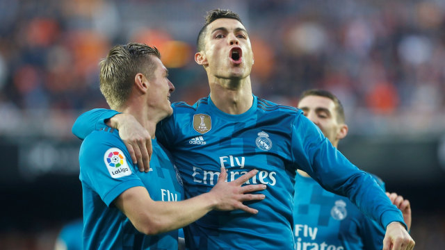 Ronaldo merayakan golnya untuk Madrid. (Foto: Heino Kalis/Reuters)