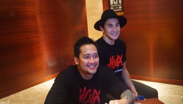 Tora Sudiro dan Vino Bastian (Foto: Munady Widjaja)
