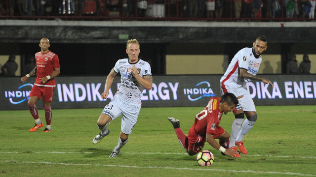 Bali United vs Persija Jakarta (Foto: Nyoman Budhiana/Antara)