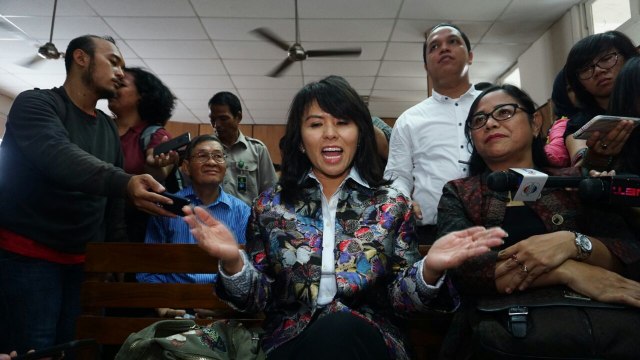 Pengacara Ahok tiba di PN Jakarta Utara (Foto: Jamal Ramadhan/kumparan)