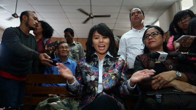 Pengacara Ahok tiba di PN Jakarta Utara. (Foto: Jamal Ramadhan/kumparan)
