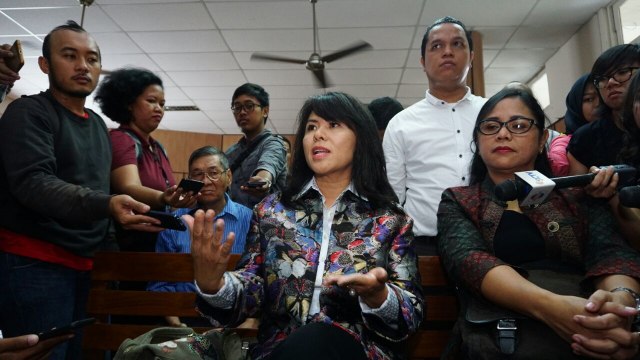 Pengacara Ahok tiba di PN Jakarta Utara. (Foto: Jamal Ramadhan/kumparan)