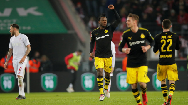 Batshuayi jadi pahlawan Dortmund. (Foto: REUTERS/Wolfgang Rattay)