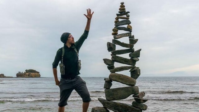 Ragam Rock Balancing di dunia (Foto: Instagram @gravityglue)