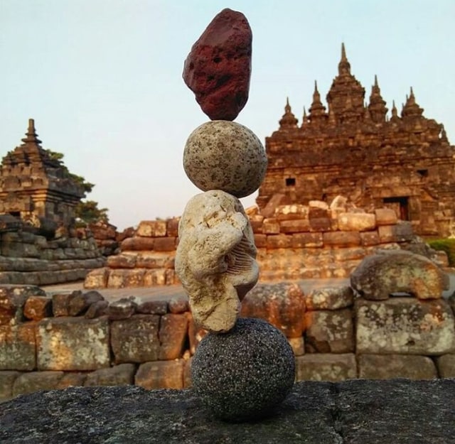 Rock Balancing (Foto: Instagram @balancingartindonesia)