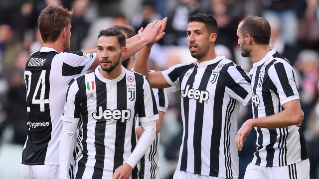 Pemain Juventus merayakan gol (Foto: Marco Bertorello / AFP)