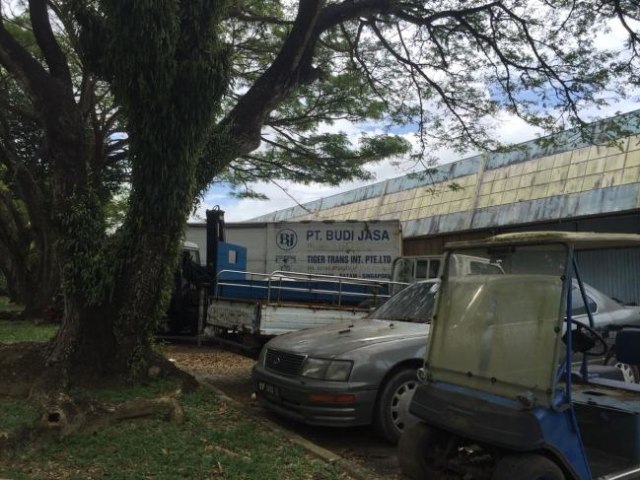 Polda Kepri Gerebek Gudang Ribuan Ponsel PT Budi Jasa di Sekupang