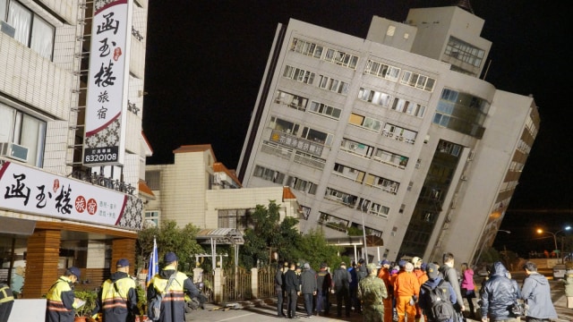 Gempa di Taiwan (Foto: AFP/Paul Yang)