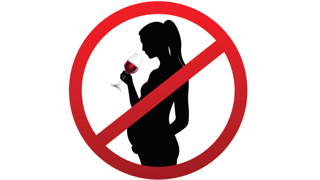 Merokok dan minum alkohol dilarang saat hamil  (Foto: Thinstock)