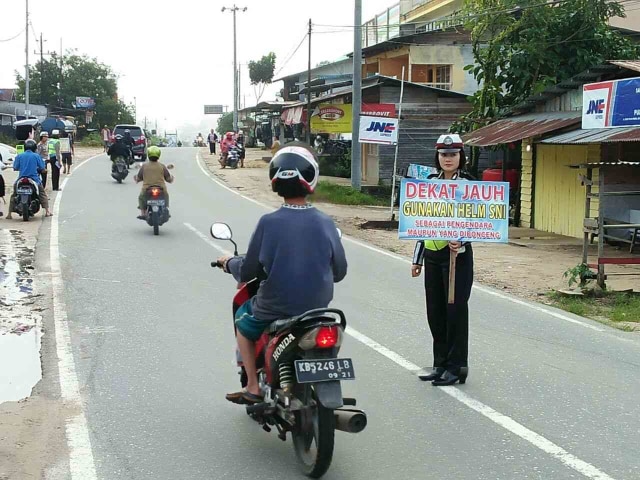 Kembali, Polantas Om Pope Turun Ke Jalan Kampanye Keselamatan Berlalu Lintas (1)