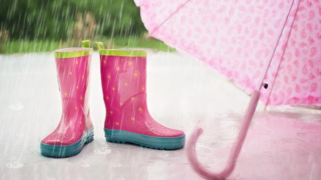 Bolehkah anak main hujan (Foto: Pexels)