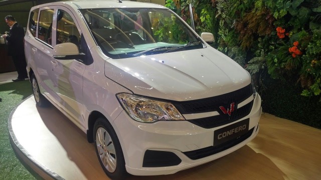 Wuling Confero 1.5 (Foto: dok. Youtube)