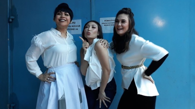 Melaney Ricardo, Ayu Dewi, dan Luna Maya (Foto: Adinda Githa Murti Sari Dewi/kumparan)