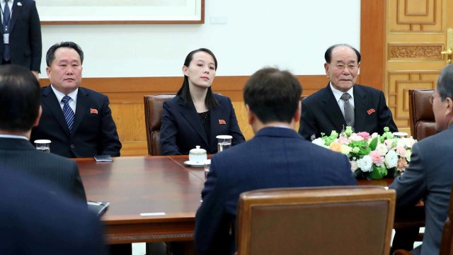Pemimpin Korut dan Korsel bertemu di Seoul. (Foto: Reuters/ via Yonhap)