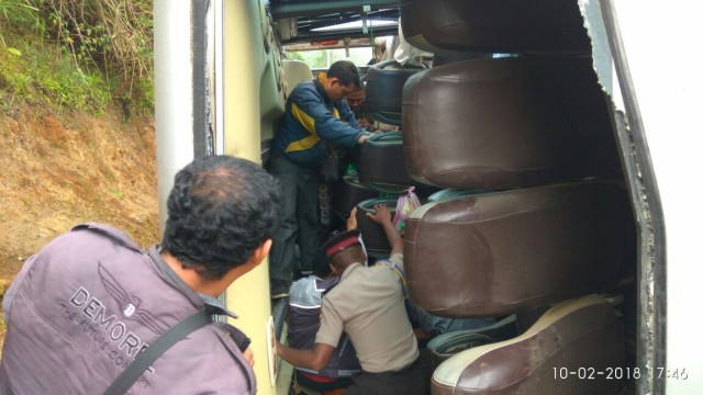 Kecelakaan bus di Subang (Foto: Dok. Polres Subang)