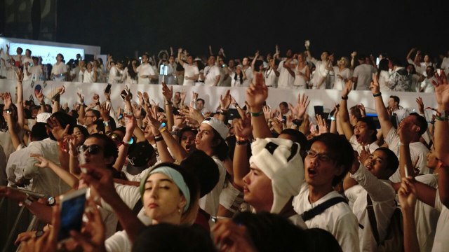 Kemeriahan para pengunjung  Sensation Jakarta. (Foto: Helmi Afandi/kumparan)