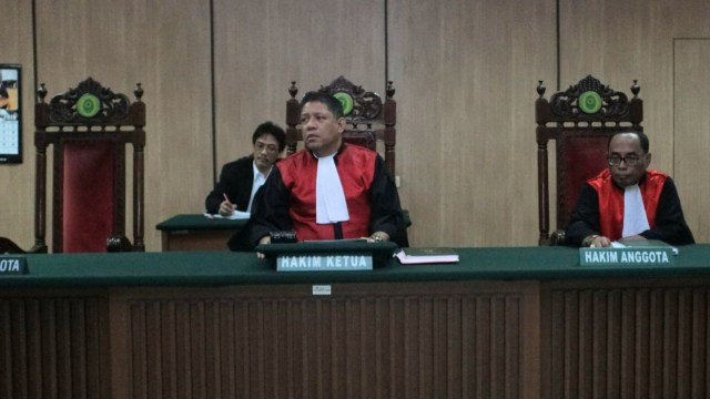 Hakim di sidang perceraian Ahok dan Veronica. (Foto: Nugroho Sejati/kumparan)