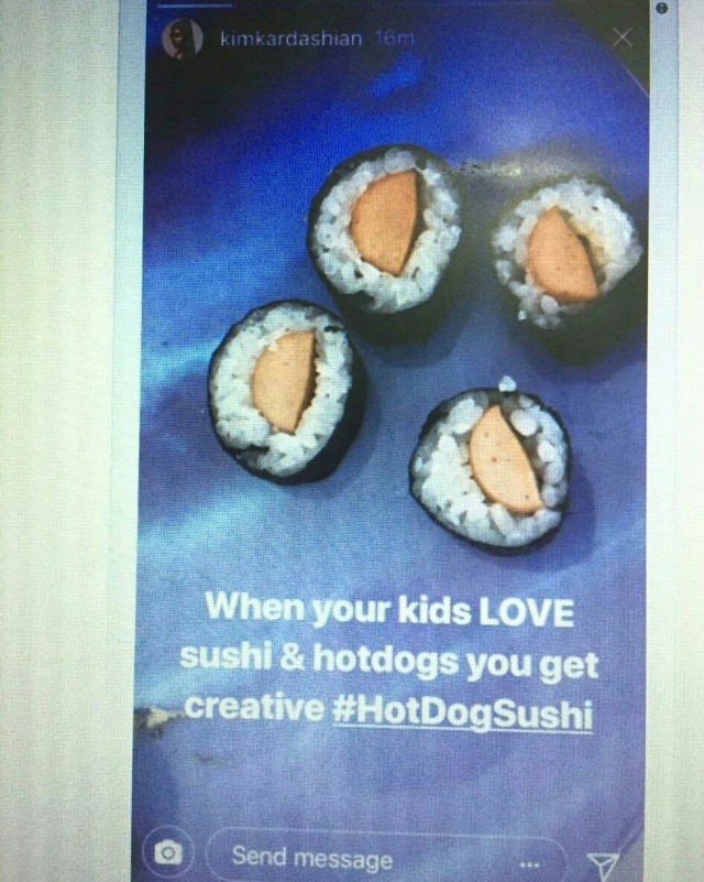 Hot dog sushi buatan Kim Kardhasian (Foto: Instagram @kimkardashian)