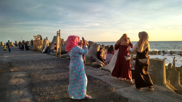 Indahnya Sunset Di Pantai Glagah Kulonprogo Kumparancom