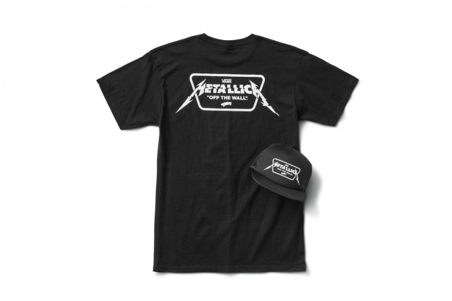 Kaus dan Topi Vans x Metallica (Foto: Dok. Vans)