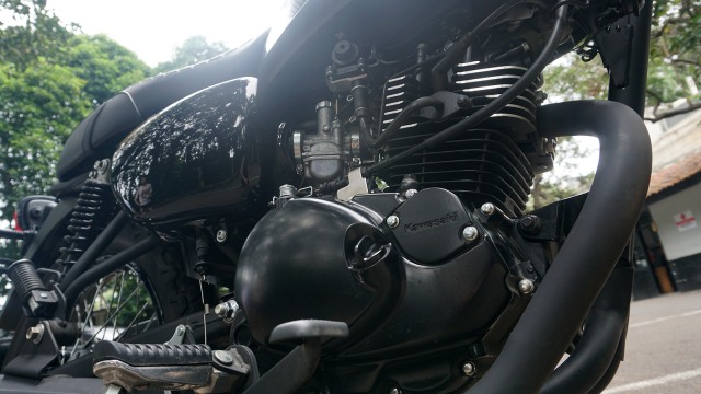 Mesin Motor Kawasaki W175 (Foto: Aditia Noviansyah/kumparaan)