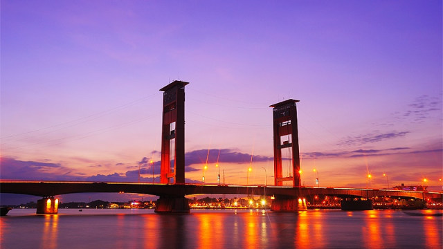 Jembatan Ampera (Foto: Flickr/ M. Nawi)