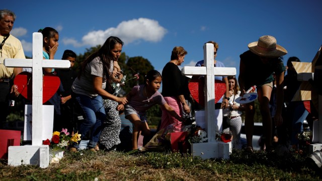 Pemakaman korban penembakan Florida (Foto: REUTERS/Jonathan Drake)