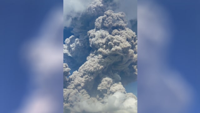 Gunung Sinabung meletus (Foto: Dok. Sutopo)