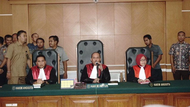 Sidang perdana kasus penipuan First Travel. (Foto: Fitra Andrianto/kumparan)