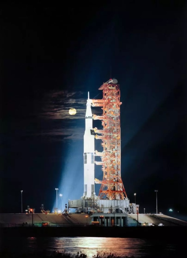 Roket Saturn V, misi Apollo 17 pada 1972. (Foto: NASA)