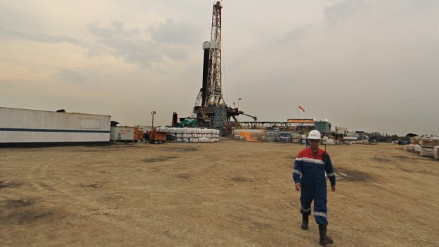 Pengeboran minyak lapangan Jatiasri-9 (Foto: Antara/Dedhez Anggara)
