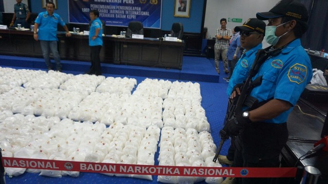 Konpers pengungkapan narkoba seberat 1,37 ton. (Foto: Jamal Ramadhan/kumparan)
