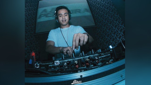 Ajun Perwira jadi DJ. (Foto: Instagram @dj_ajunperwira)