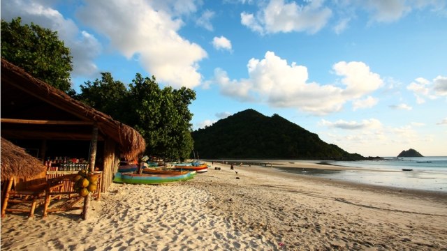 Pantai Selong Belanak (Foto: Flickr/alfianwidi)