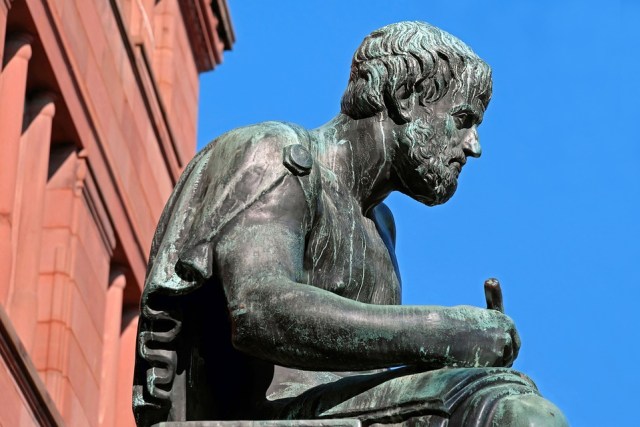 Patung Aristoteles (Foto: Pixabay)