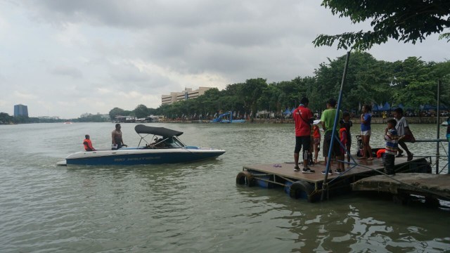 Kejuaraan Waterski dan Waterboard di Danau Sunter (Foto: Iqbal Firdaus/kumparan)