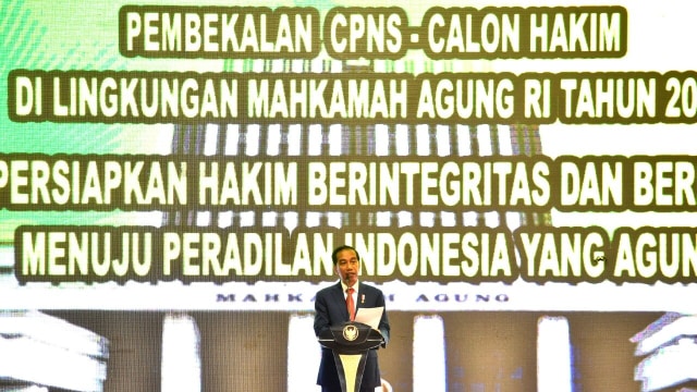 Jokowi di pengarahan calon hakim MA (Foto: Dok. Biro Pers Setpres)