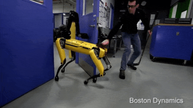 Robot anjing SpotMini dari Boston Dynamics. (Foto: Boston Dynamics/YouTube)