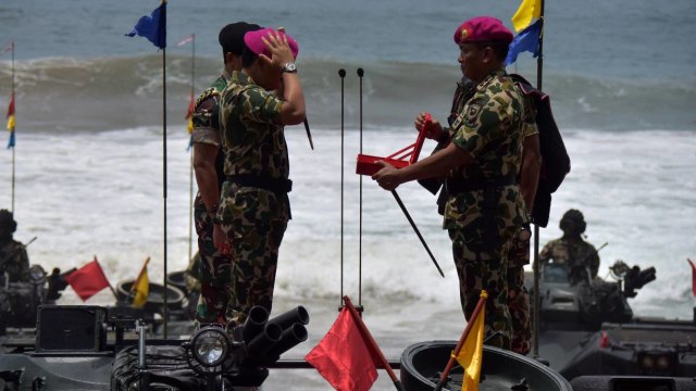 Panglima TNI jadi warga kehormatan Korps Marinir. (Foto: Dok. Pen Marinir)